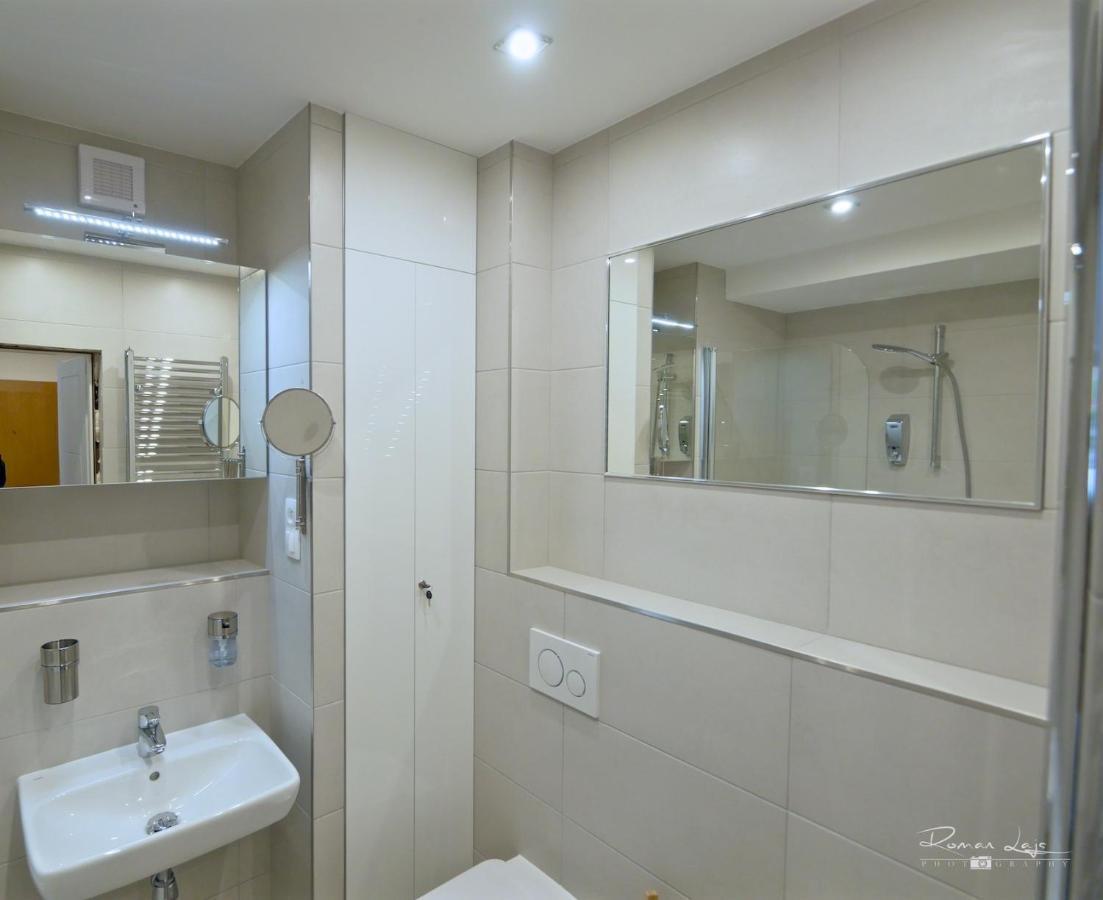 Emily Apartment Кошице Екстериор снимка
